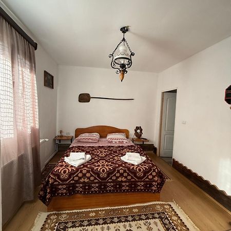 Casa Pe Valea Hartibaciului Guest House Barcut Exterior photo